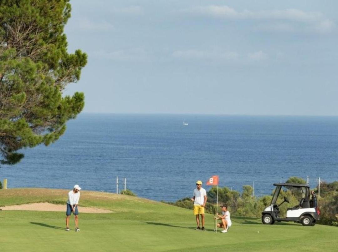 Cap Esterel Mer Sport Et Nature, Dans Village Pierres Et Vacances Saint-Raphaël Exteriör bild